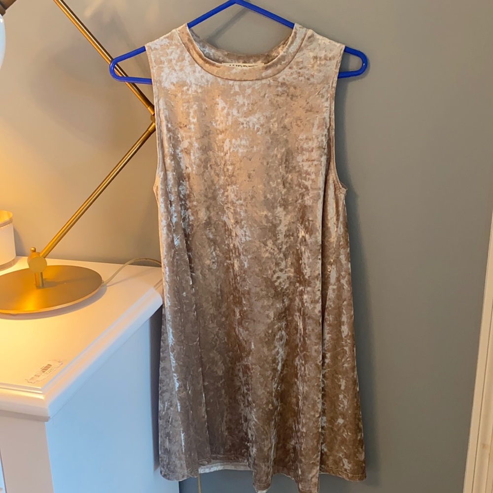 Gold AUDREY brand dress. So flattering! Tag on
